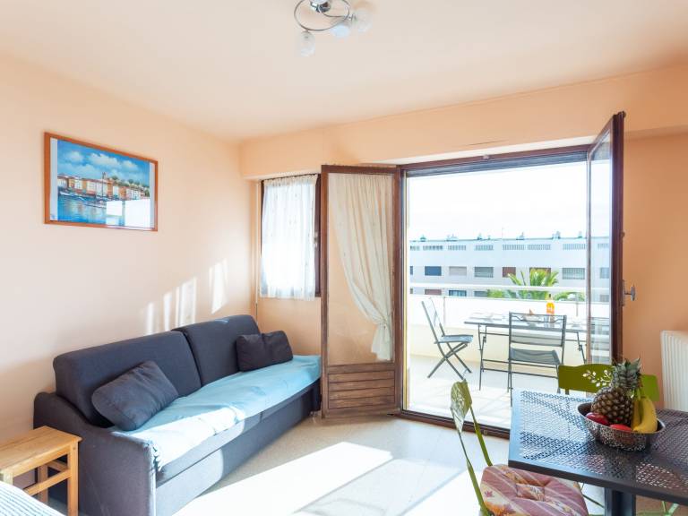 Apartment with patio & garden | Sea view | Next to the beach | Pets are welcome — photo 2