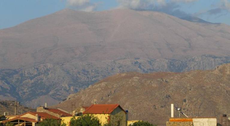 House with barbeque, terrace & garden | Pets allowed in Rethymno