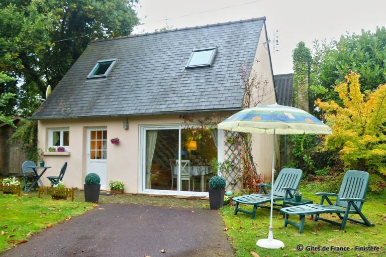 Charming gite with patio, grill & yard | Dogs allowed — photo 2