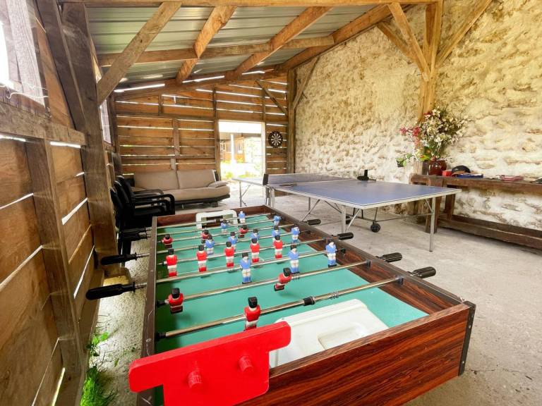 Fully equipped cottage with BBQ & yard | Pets are welcome — photo 2