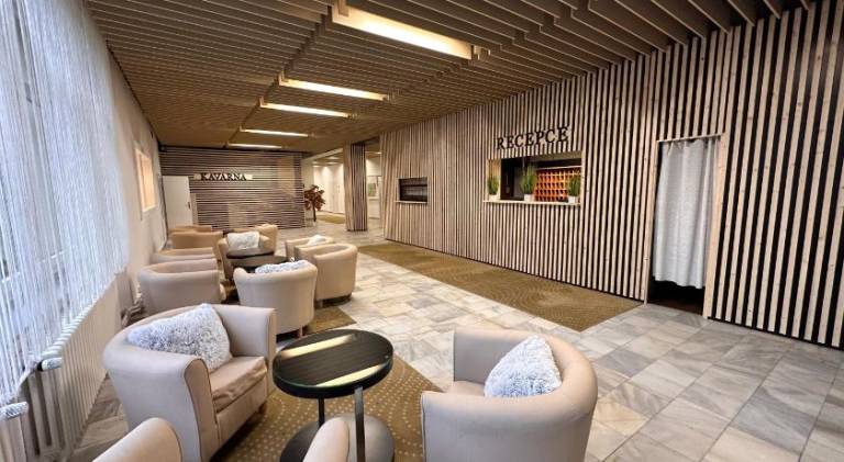 Horsky hotel Jelenovska s bazenem v cene in Zlin