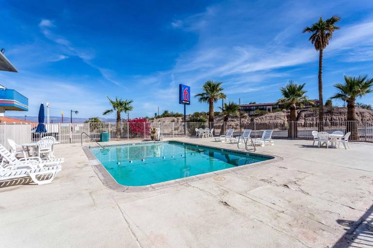 Motel 6 Needles, CA — photo 2