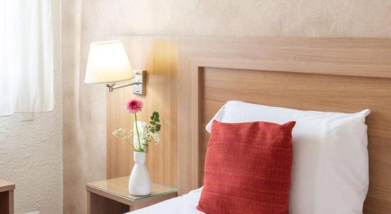 Brit Hotel Confort Castres in Castres