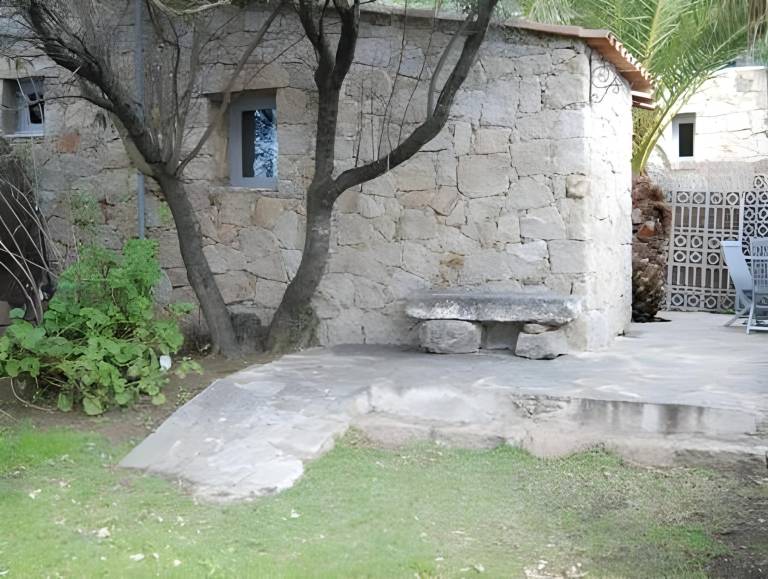 Child-friendly serviced apartment with pool, yard & terrace | Dogs allowed in Porto-Vecchio