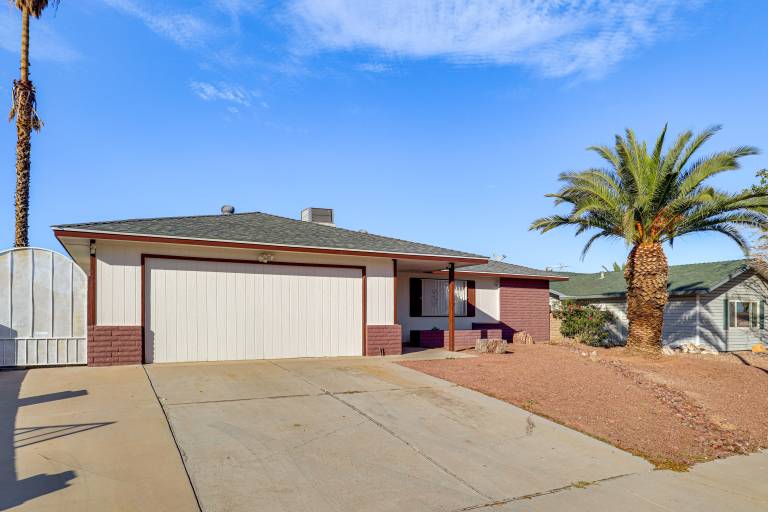 Work Remotely! Home w/ Fenced Yard in Las Vegas — photo 4
