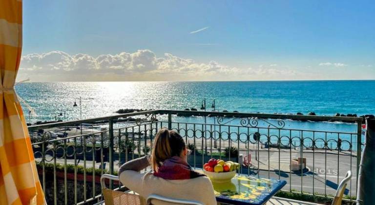 Nice holiday apartment with patio | Beach nearby | Pet-friendly — photo 2