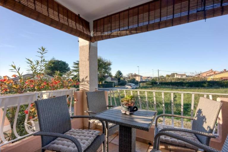 Fully equipped wonderful rental apartment with BBQ & yard | Pets are welcome in Tar-Vabriga