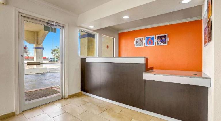 Motel 6 Clovis, NM — photo 3