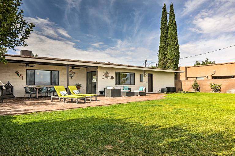 Lake Powell Views: Mid-Century Home in Page — photo 2