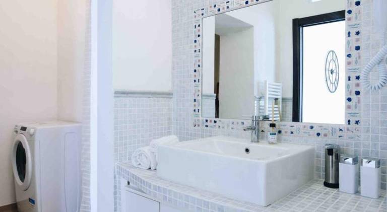 Holiday apartment with jacuzzi — photo 5