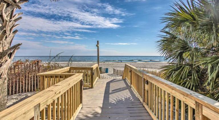 Nice rental apartment with hot tub & pool | Beach nearby | Pets are welcome — photo 3