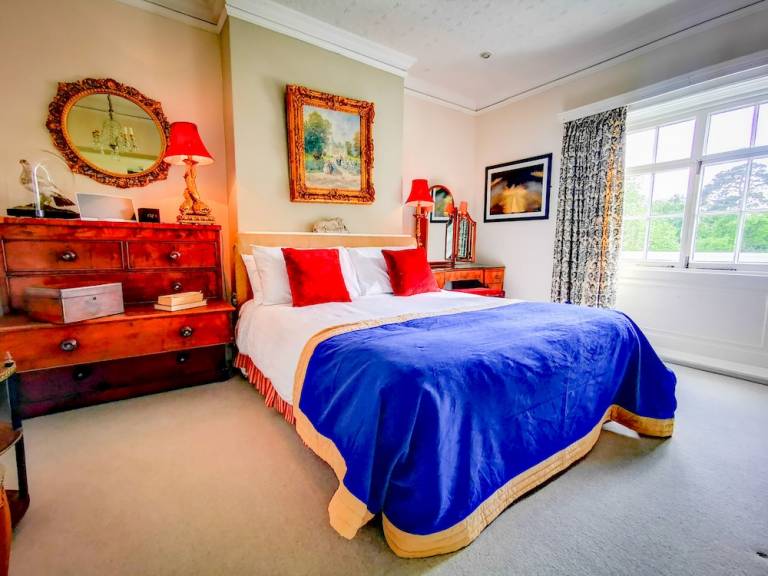 Bed & Breakfast  Bournemouth