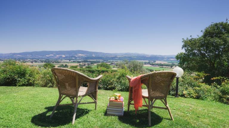 Villa with patio, BBQ & yard | Pool view | Suitable for remote work — photo 5