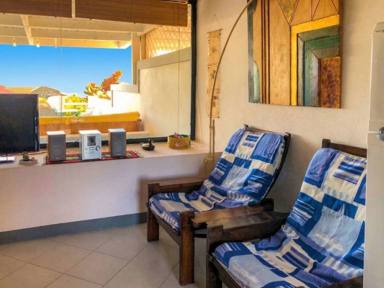 House with yard & patio | Sea view — photo 5