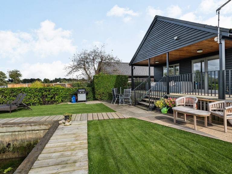 Cottage Claxton