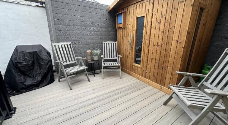 Holiday apartment with yard & sauna in Margate