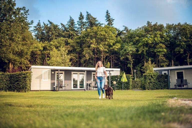Vacation home with patio — photo 3
