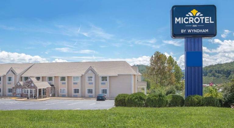 Microtel Inn & Suites by Wyndham Franklin — photo 4