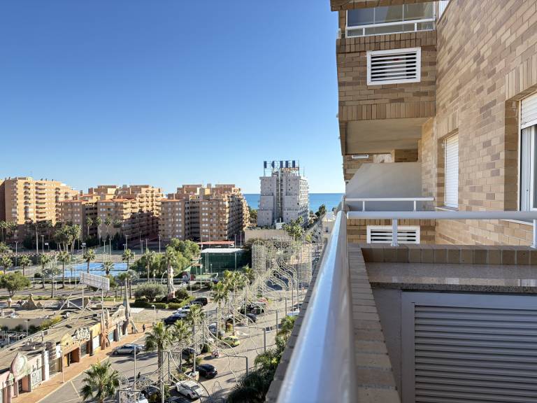 Holiday apartment with terrace, heated pool & garden — photo 4