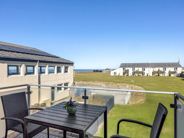 Ferienwohnung mit Pool in Nr. Lyngby Strand, Nordsee f&uuml;r max. 4 Personen