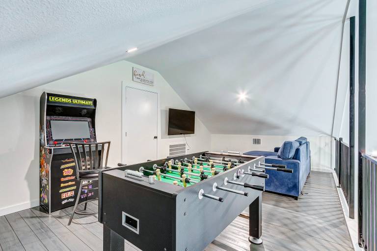House with yard, barbecue & pool — photo 4
