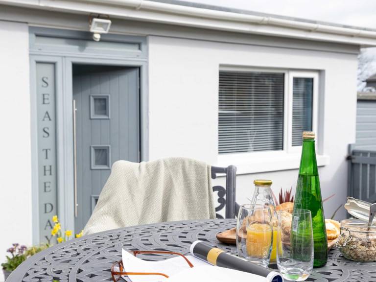 Holiday apartment with 2 rooms for 4 persons — photo 3