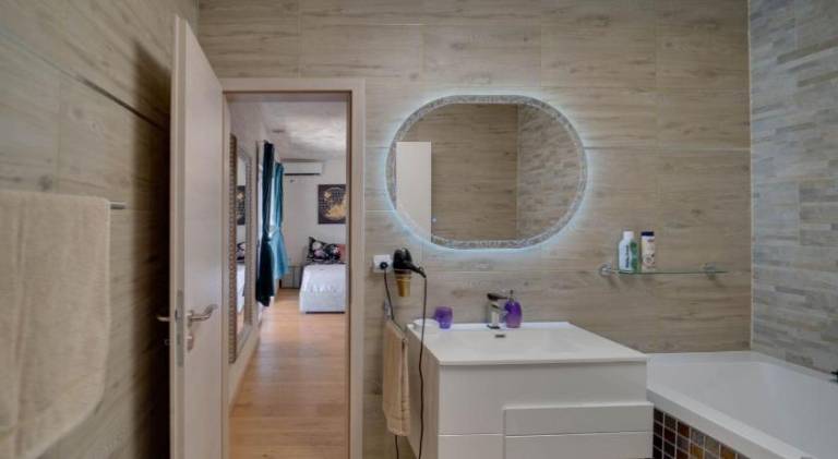 Villa with jacuzzi & pool | Good for workation | Pets allowed — photo 2