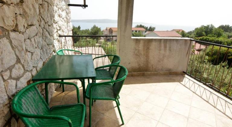 Apartment with garden, BBQ & terrace — photo 5