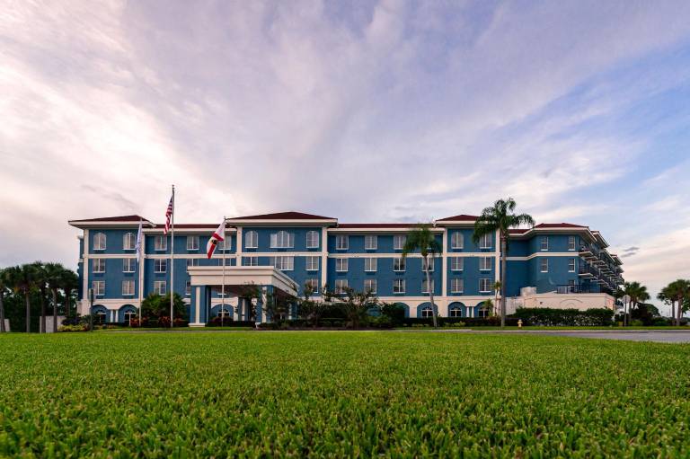 SEVEN Sebring Raceway Hotel in Sebring, FL