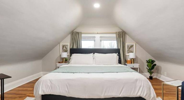 Holiday apartment with 1 room for 2 persons in Beachwood, OH