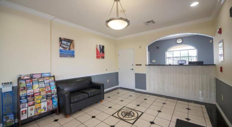 Motel 6 Tyler, TX — photo 4