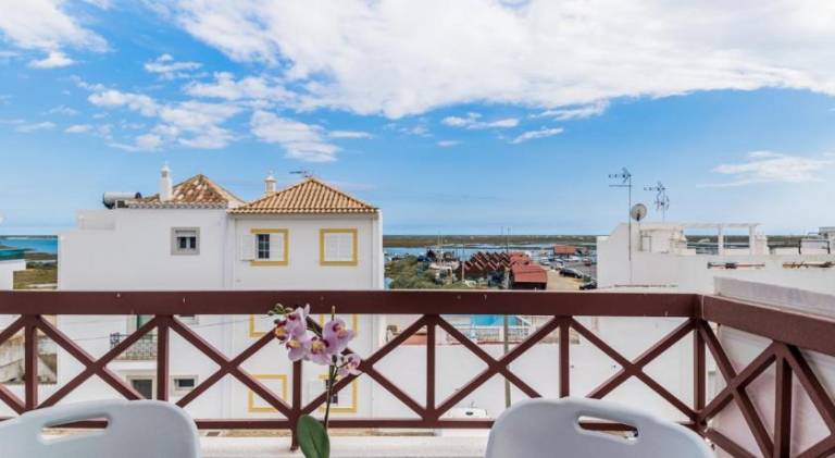 Rental apartment with terrace in Tavira