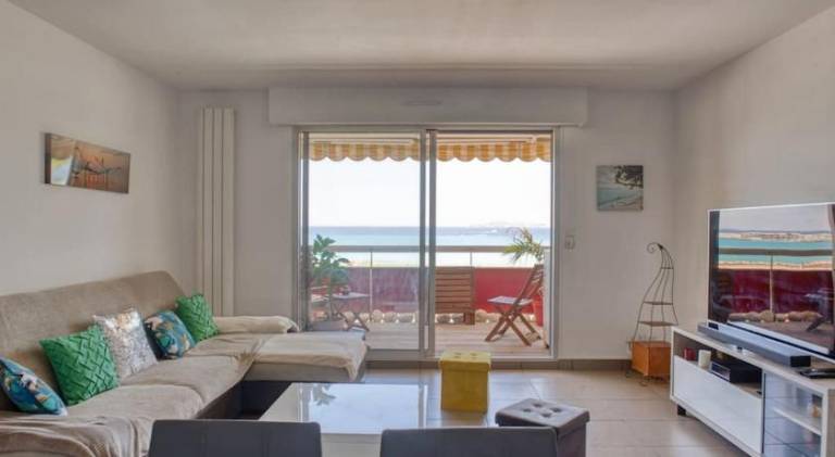 Apartment with patio | Next to the beach | Pet-friendly — photo 2