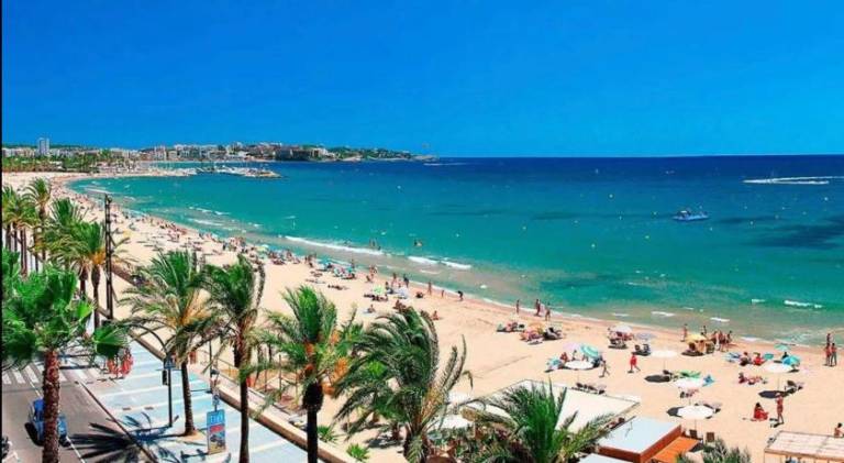 Fully equipped charming holiday apartment with private pool, yard & terrace | Beach nearby | Perfect for remote work | Pet-friendly — photo 3