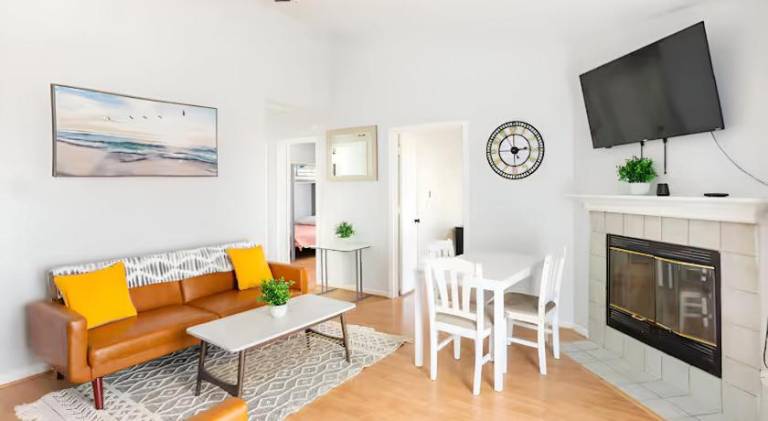 Beautiful House Sleeps 12 - Hot Tub - Breakfast - Walk to Beach in Panama City