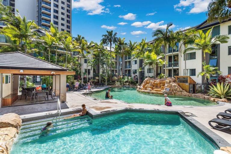 Apartment  Burleigh Heads