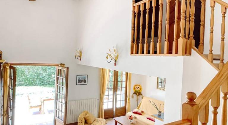 House with terrace & yard | Pets are welcome — photo 3