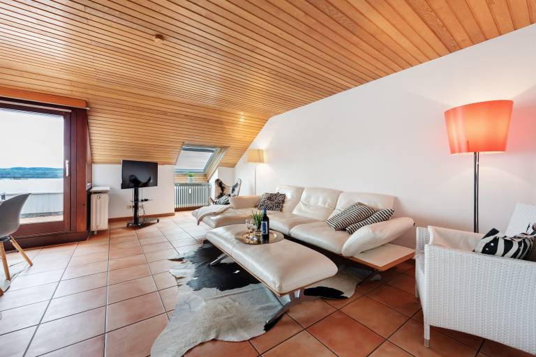 Apartment with patio | City view — photo 2