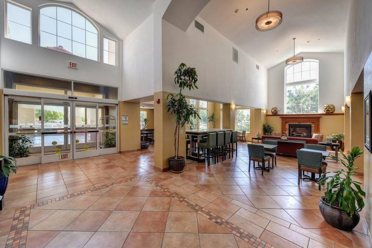 Holiday Inn Express Hotel & Suites Manteca By IHG — photo 2