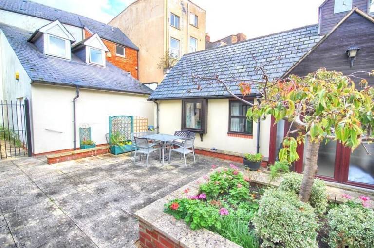 Cottage Cheltenham