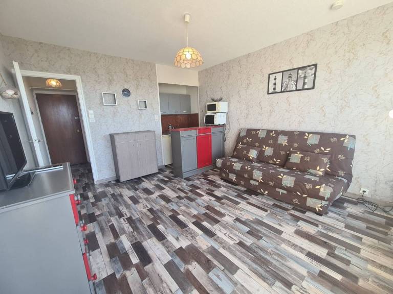 Studio with 1 room for 3 persons — photo 2