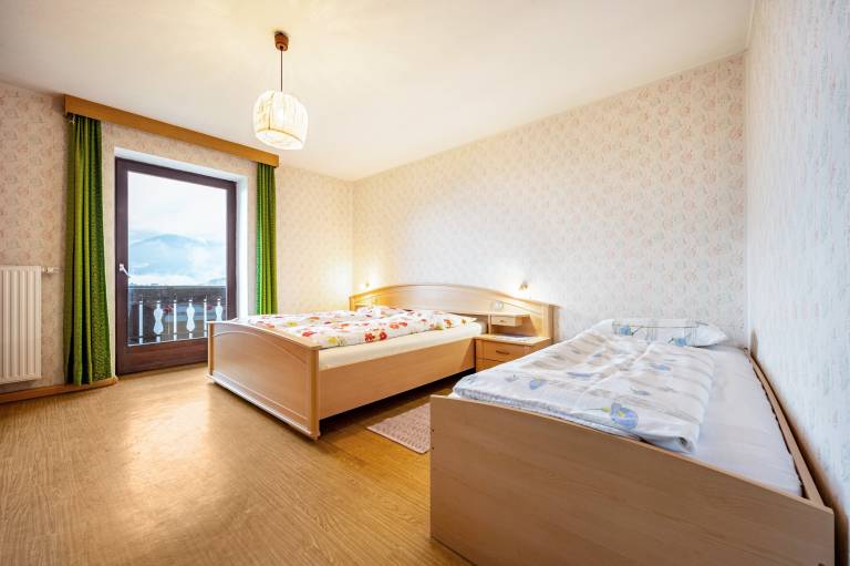 Farmhouse 'Ferienwohnung Gatscherhof' with Mountain View, Shared Garden and Wi-Fi — photo 2