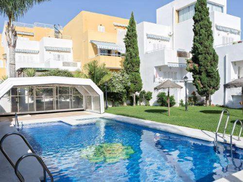 Nice apartment with yard, private pool & patio | Beach nearby | Pet-friendly in Playas