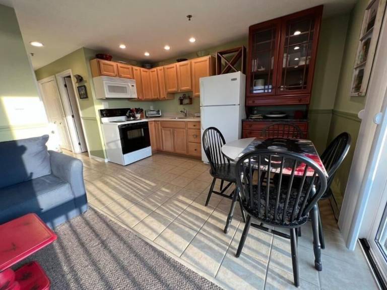 Condo  Wells