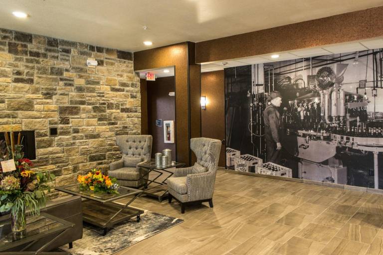Cobblestone Hotel & Suites - Chippewa Falls — photo 4