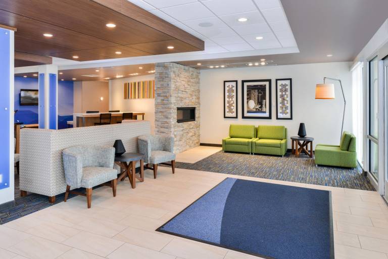 Holiday Inn Express & Suites - Ogallala By IHG — photo 2