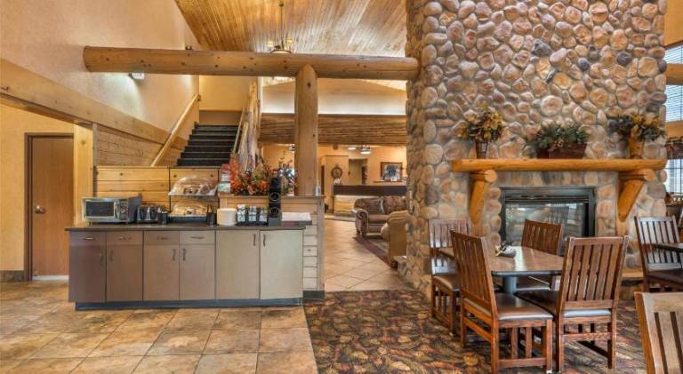 Best Western Plus Kelly Inn & Suites — photo 4