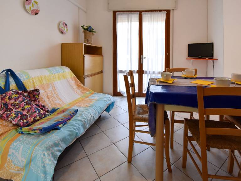 Nice holiday apartment with garden | Next to the beach | Pets are welcome — photo 4