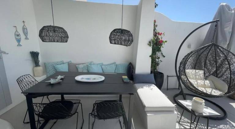 Vacation home with yard, terrace & private pool — photo 4