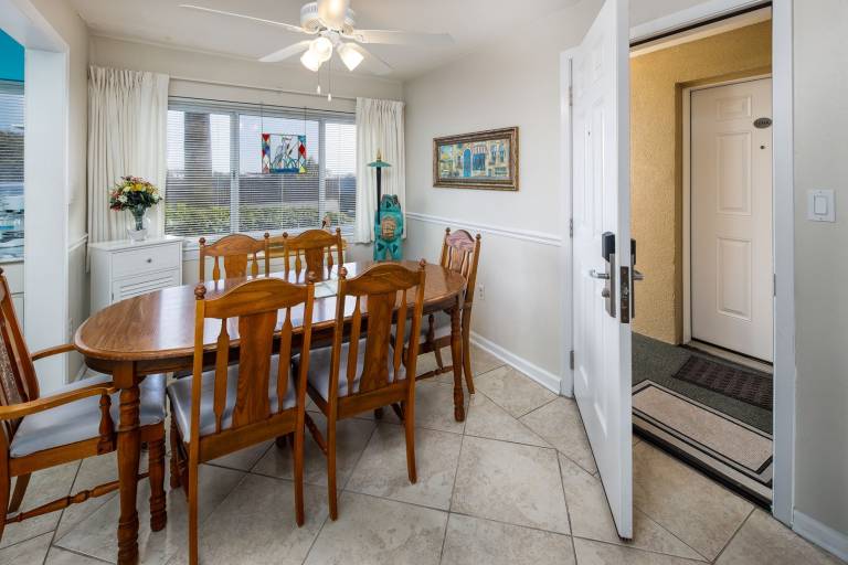 109B - 1BR/1 Bath at Seaspray Condos on Okaloosa Island, Fort Walton Beach, Fl — photo 4